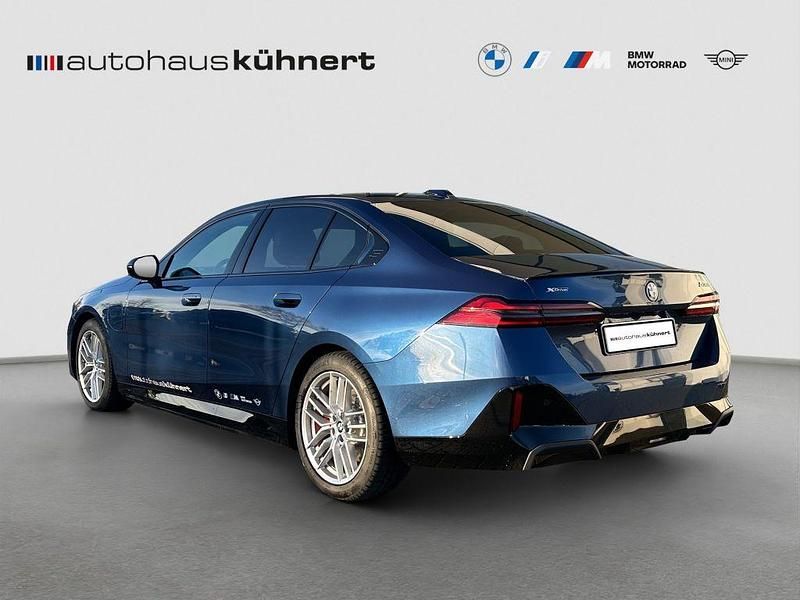 Gebraucht BMW 530e Performance 190 PS (139 kW) 2025 Phytonic blau Limousine