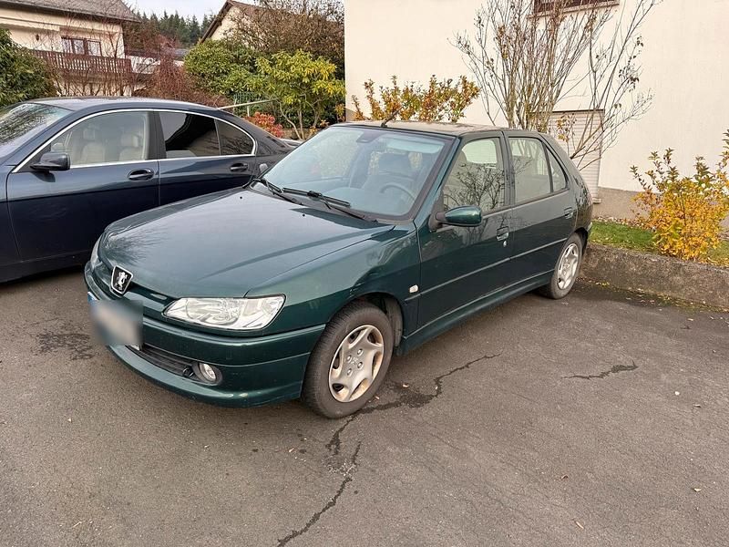 Gebraucht Peugeot 306 75 PS (55 kW) 2000 Grün Kleinwagen