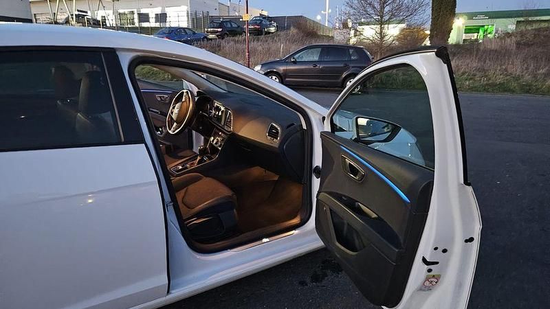 Gebraucht Seat Leon FR 190 PS (139 kW) 2019 Weiß Limousine