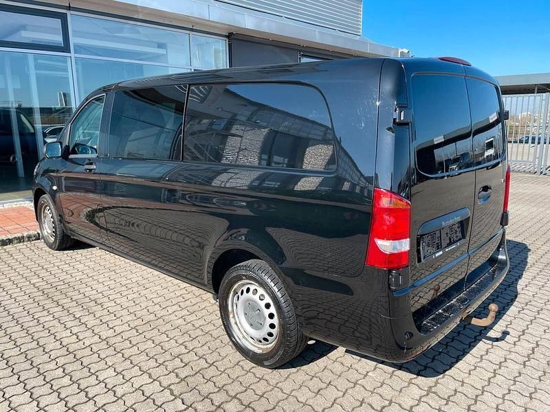 Gebraucht Mercedes Vito 190 PS (139 kW) 2016 Obsidianschwarz Van