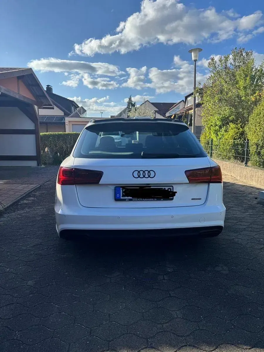 Gebraucht Audi A6 Ambiente 272 PS (200 kW) 2015 Schwarz Kombi