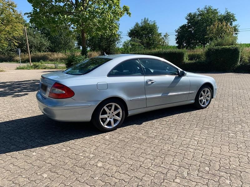Second-hand Mercedes CLK200 2006 Gri Coupe