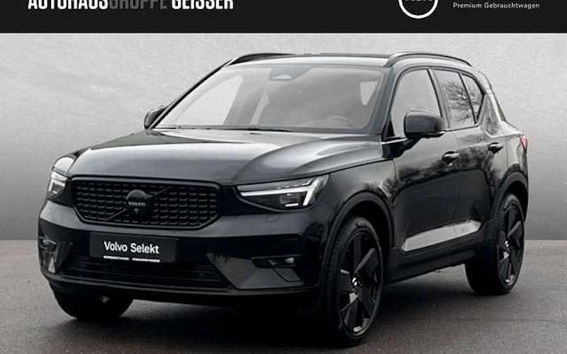 Gebraucht Volvo XC40 Plus 163 PS (119 kW) 2025 Onyx schwarz SUV