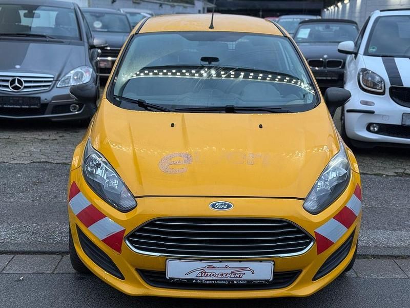 Gebraucht Ford Fiesta 82 PS (60 kW) 2013 Weiß Van