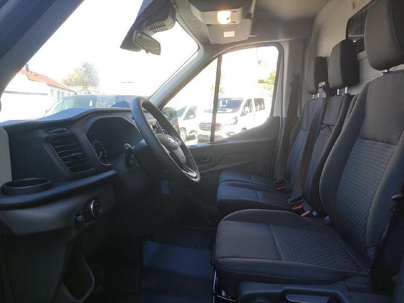 Gebraucht Ford Transit Trend 131 PS (96 kW) 2024 Weiß Van / Kleinbus