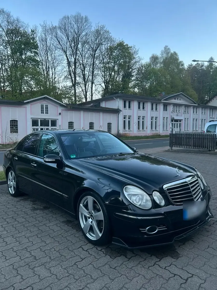 Gebraucht Mercedes E280 190 PS (139 kW) 2005 Schwarz Limousine