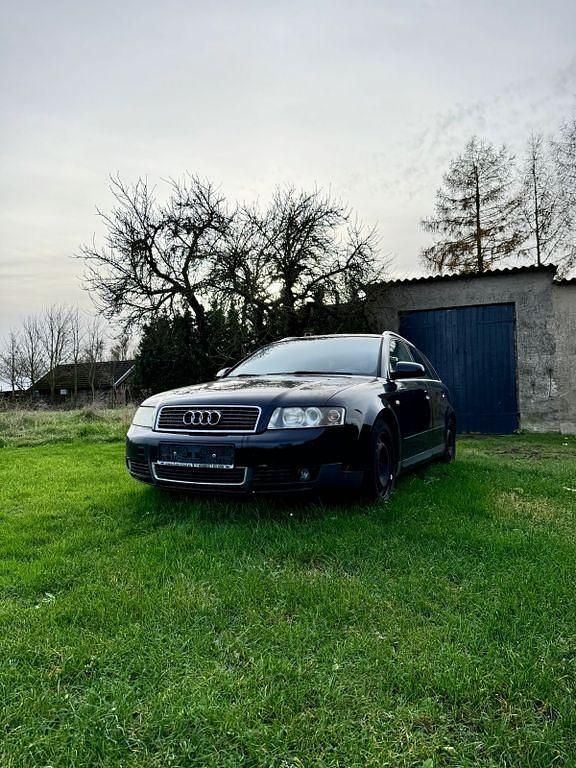 Schwarz Gebraucht 2002 Audi A4 Limousine | 750 € (Superpreis) - Bild 1/4