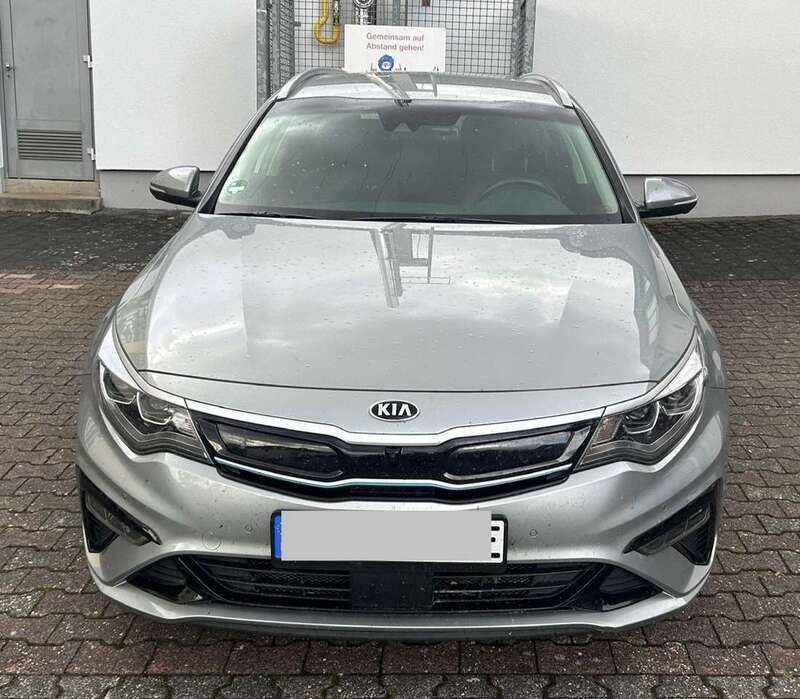 Grau Gebraucht 2019 Kia Optima Hybrid Spirit Limousine | 17.500 € (Fairer Preis) - Bild 1/4