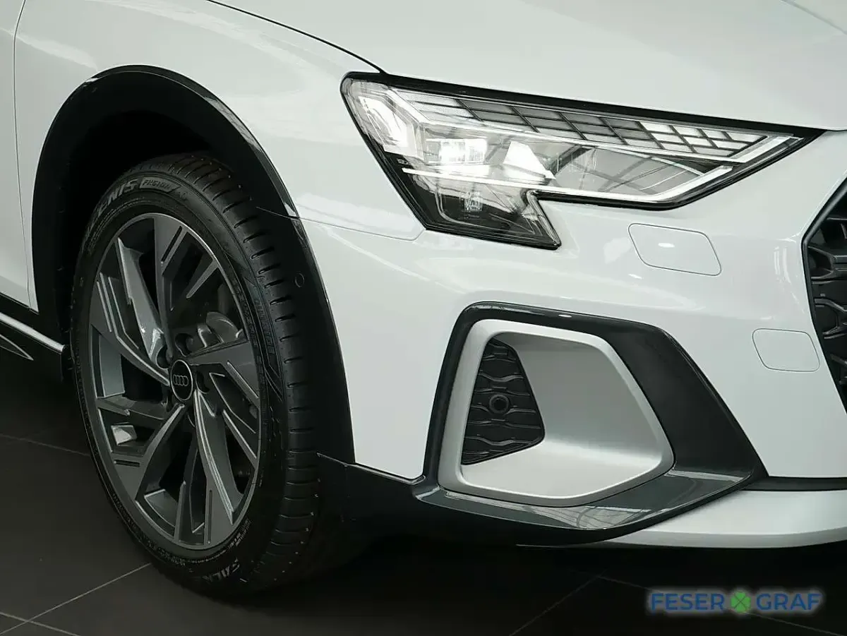 Gebraucht Audi A3 S-Line 204 PS (150 kW) 2025 Weiß Limousine