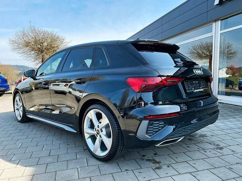 Gebraucht Audi A3 S-Line 150 PS (110 kW) 2023 Schwarz Limousine