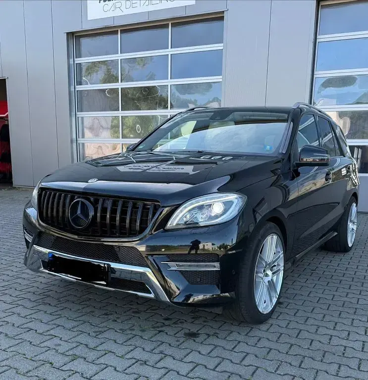 Gebraucht Mercedes ML250 204 PS (150 kW) 2013 Schwarz SUV