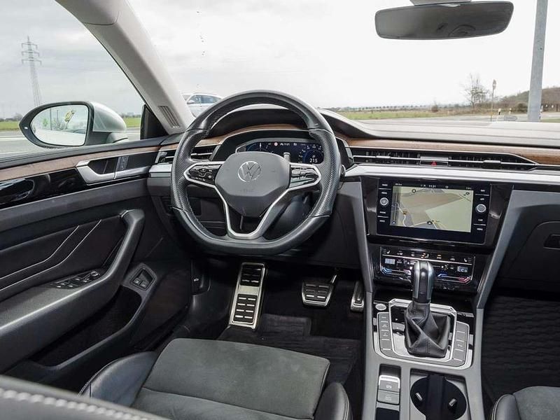 Gebraucht VW Arteon Elegance 218 PS (160 kW) 2021 Pure white Kombi