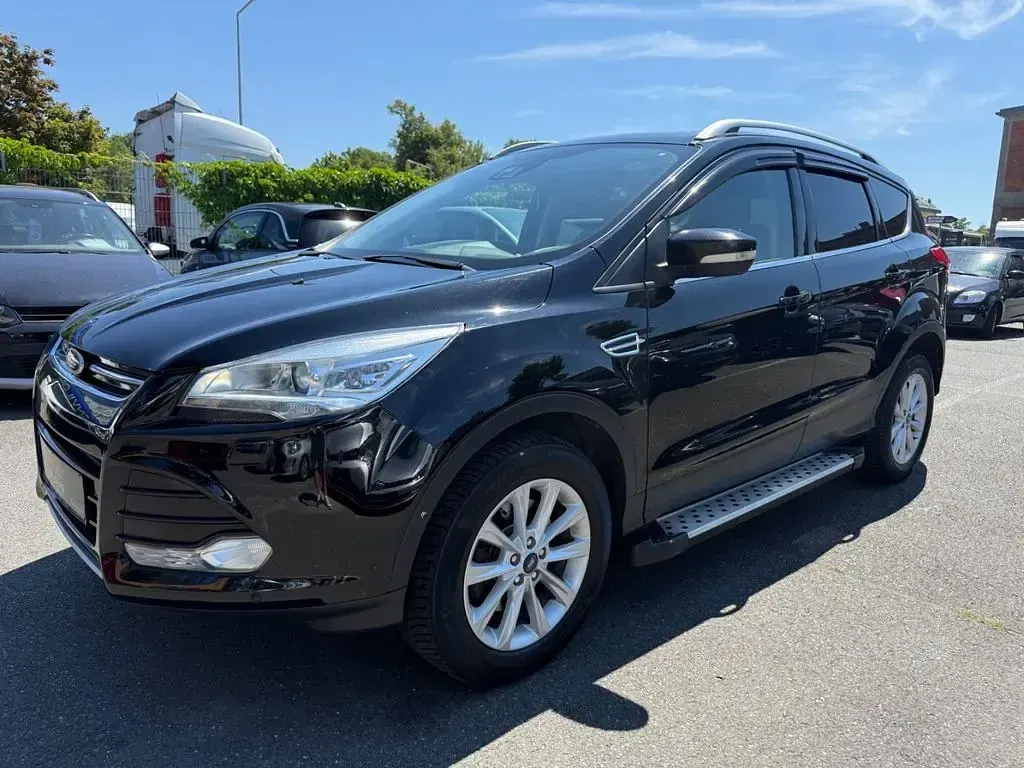Gebraucht Ford Kuga Titanium 179 PS (131 kW) 2016 Schwarz SUV
