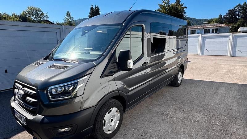 Grau Gebraucht 2024 Ford Transit Van / Kleinbus | 42.900 € - Bild 1/4