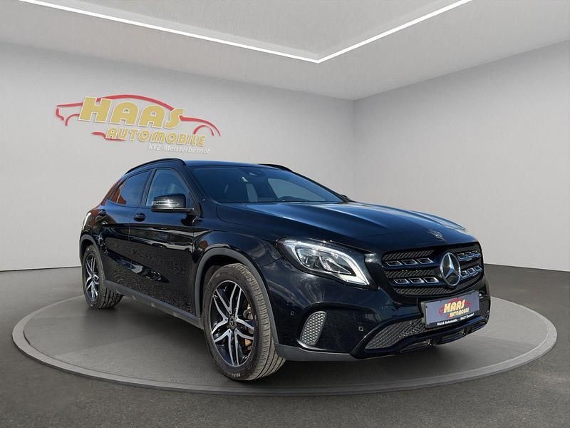 Gebraucht Mercedes GLA200 156 PS (114 kW) 2018 Schwarz SUV