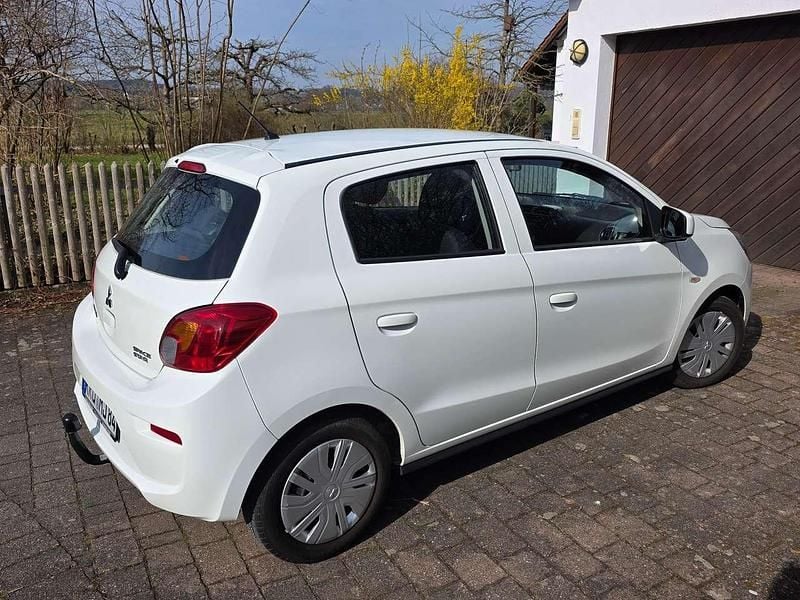 Gebraucht Mitsubishi Space Star 71 PS (52 kW) 2020 Weiß Kleinwagen