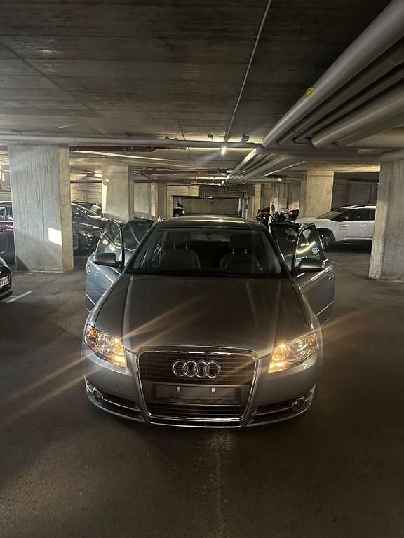 Gebraucht Audi A4 Comfort 200 PS (147 kW) 2005 Silber Limousine