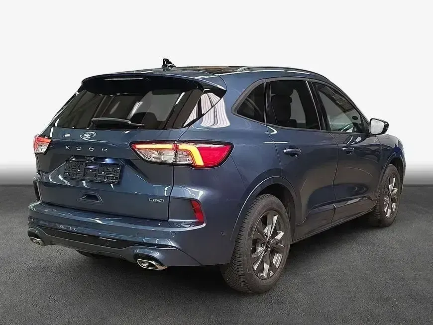 Usado Ford Kuga ST-Line X 224 HP (164 kW) 2024 Azul SUV