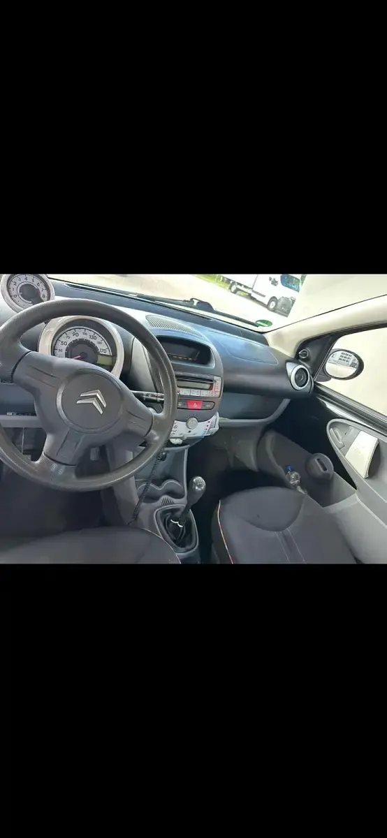 Gebraucht Citroën C1 68 PS (50 kW) 2010 Schwarz Kleinwagen