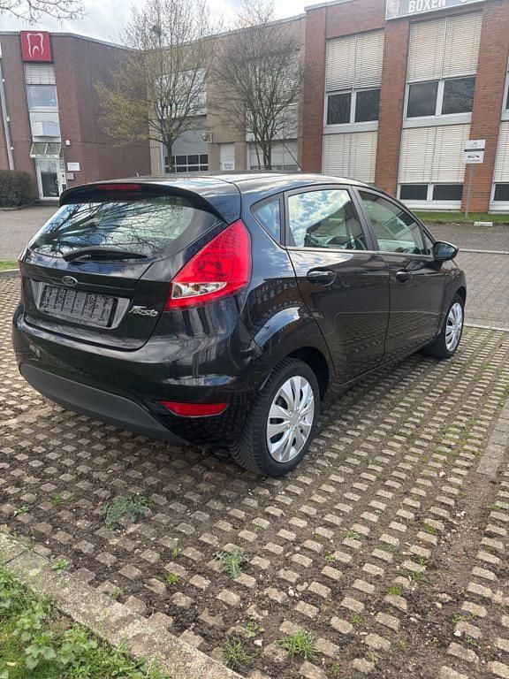 Gebraucht Ford Fiesta Trend 82 PS (60 kW) 2011 Schwarz Kleinwagen