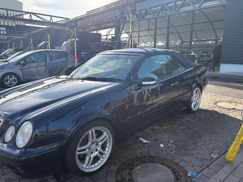 Gebraucht Mercedes CLK200 Elegance 163 PS (119 kW) 2003 Blau Cabrio