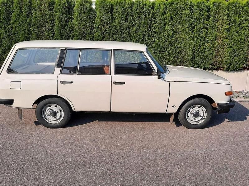 Weiß Gebraucht 1985 Wartburg 353 Kombi | 4.200 € - Bild 1/4