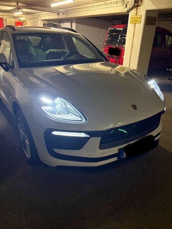 Gebraucht Porsche Macan 265 PS (194 kW) 2023 Weiß SUV