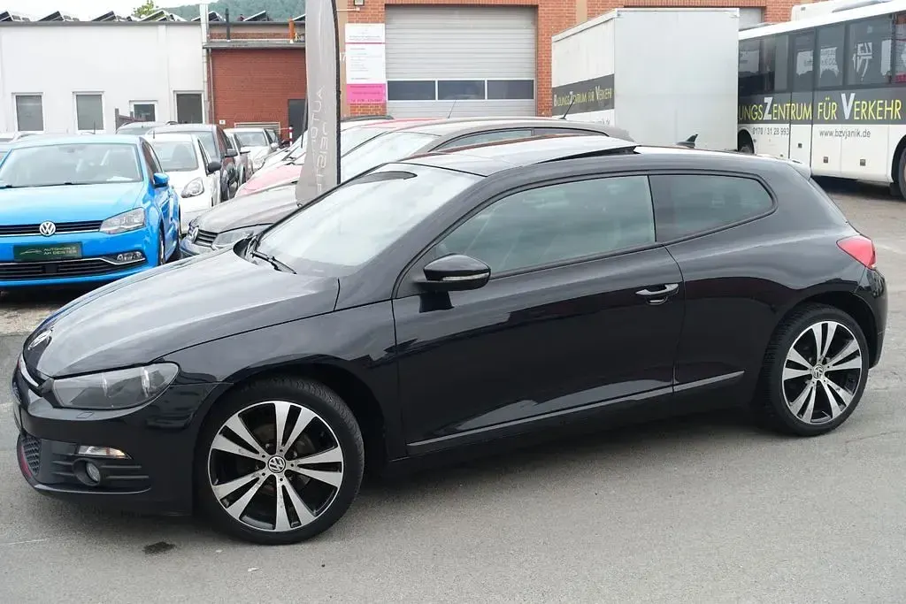 Używany VW Scirocco Edition 140 KM (102 kW) 2011 Czarny Coupe