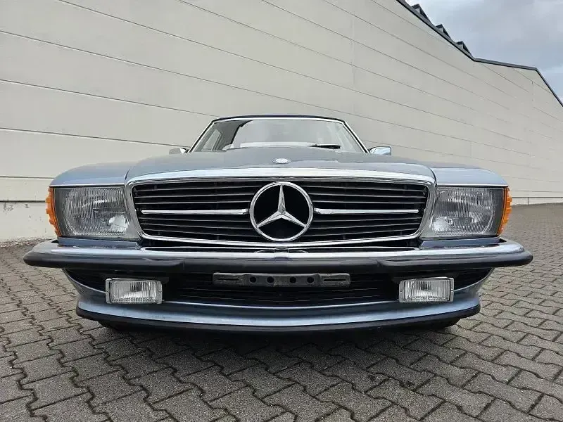 Gebraucht Mercedes SL500 245 PS (180 kW) 1985 Diamantblau metallic Cabrio