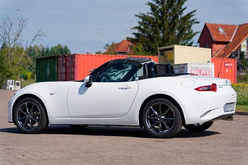 Gebraucht Mazda MX5 Sports-Line 184 PS (135 kW) 2019 Weiß Cabrio