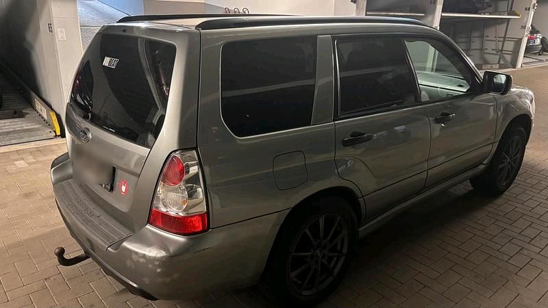 Gebraucht Subaru Forester 158 PS (116 kW) 2007 Grau SUV
