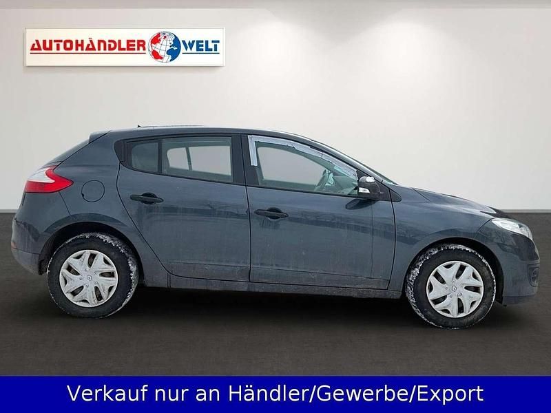 Gebraucht Renault Mégane 101 PS (74 kW) 2013 Grau Limousine