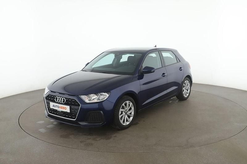 Blau Gebraucht 2024 Audi A1 Advanced Limousine | 23.390 € (Fairer Preis) - Bild 1/3