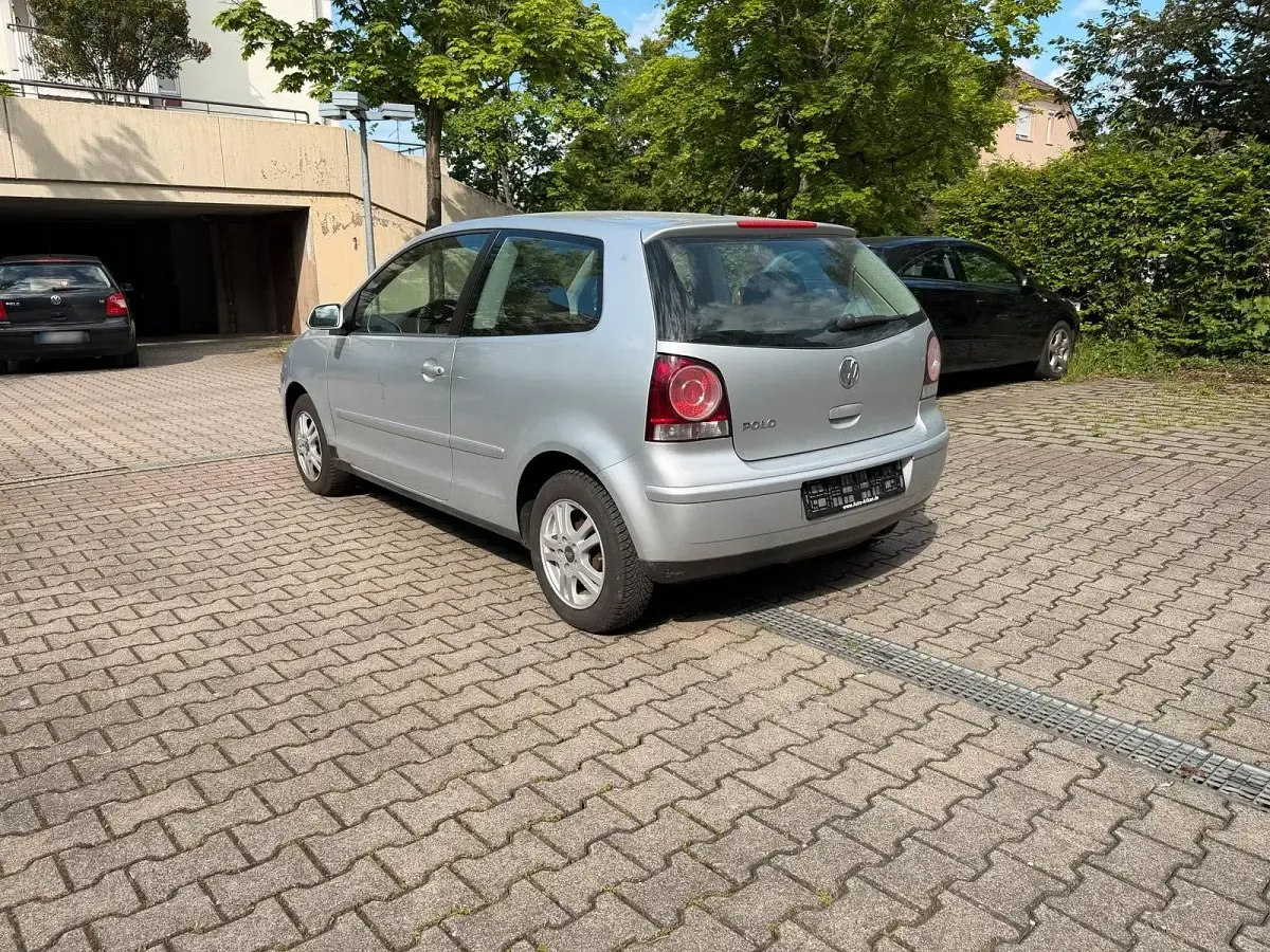 Gebraucht VW Polo 60 PS (44 kW) 2007 Grau Kleinwagen