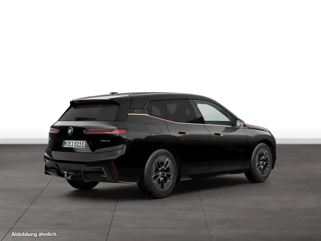 Gebraucht BMW iX 300 kW (408 PS) 2025 Schwarz SUV