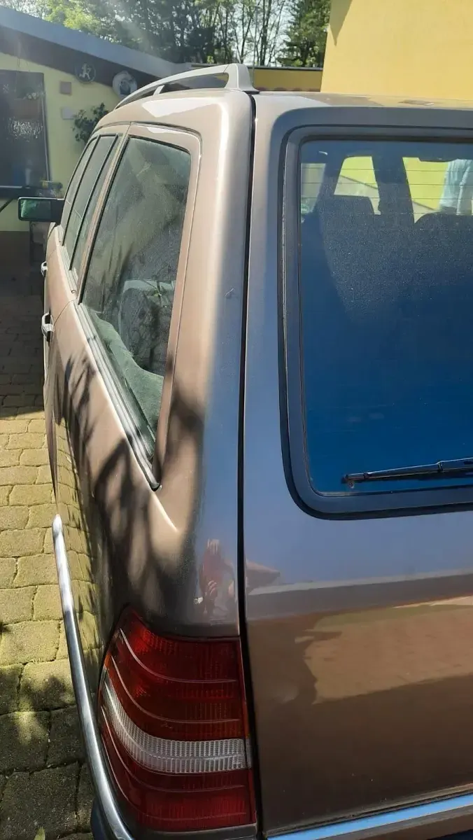 Gebraucht Mercedes 230 132 PS (97 kW) 1990 Braun Kombi