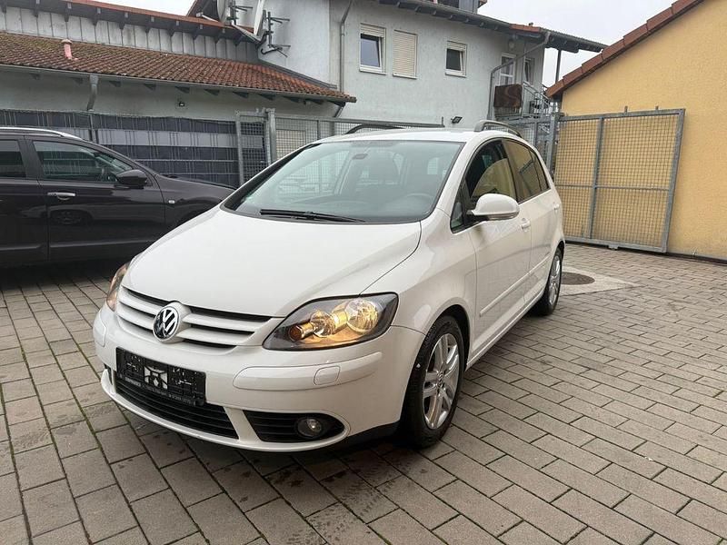 Weiß Gebraucht 2008 VW Golf Plus United Van / Kleinbus | 9.999 € - Bild 1/4
