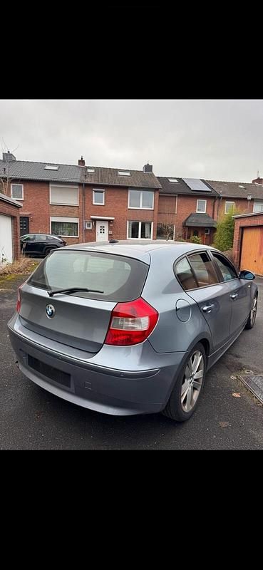 Gebraucht BMW 120 150 PS (110 kW) 2005 Grau Kleinwagen