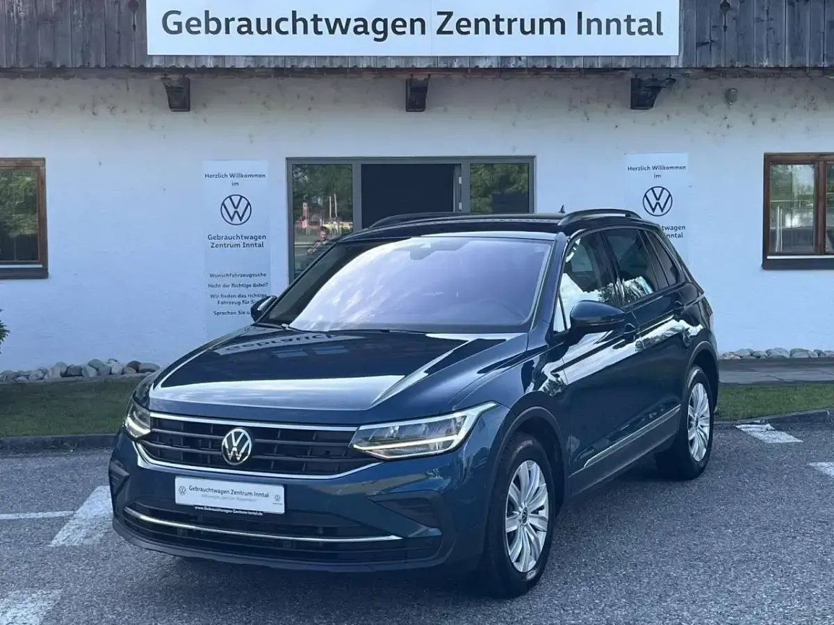 Gebraucht VW Tiguan Life 150 PS (110 kW) 2023 Nightshade blue (blau) SUV