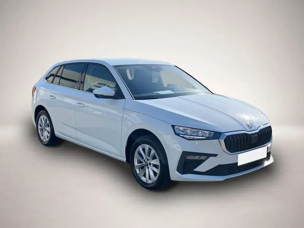 Gebraucht Skoda Scala Selection 116 PS (85 kW) 2025 Weiß Kleinwagen
