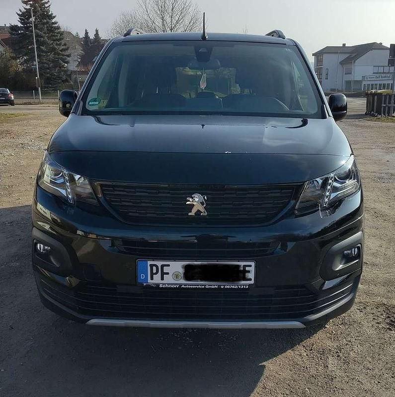 Schwarz Gebraucht 2022 Peugeot e-Rifter GT Van / Kleinbus | 20.499 € (Fairer Preis) - Bild 1/4
