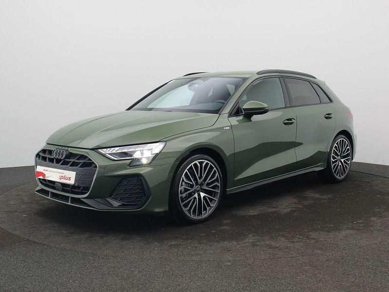 Gebraucht Audi A3 Ambiente 150 PS (110 kW) 2025 Distriktgrün metallic Limousine