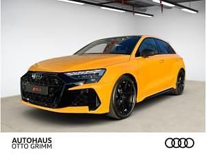 Neu Audi RS3 Ambiente 400 PS (294 kW) 2025 Gelb (gelb (bahamagelb audi exclusive)) Limousine
