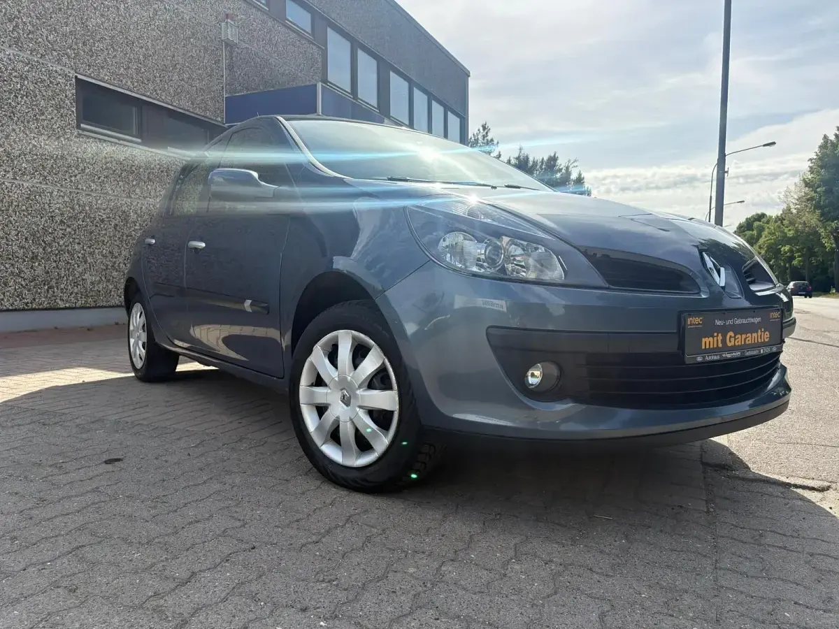 Gebraucht Renault Clio 112 PS (82 kW) 2006 Blau Kleinwagen