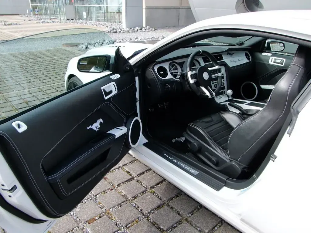 Gebraucht Ford Mustang 446 PS (328 kW) 2012 Weiß Limousine
