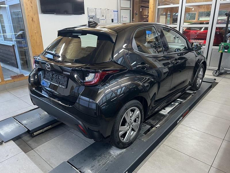 Neu Mazda 2 Exclusive-Line 116 PS (85 kW) 2025 Schwarz Kleinwagen