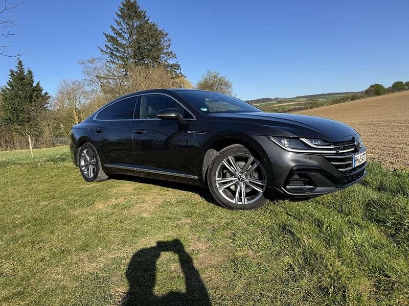 Gebraucht VW Arteon Sound 190 PS (139 kW) 2022 Grau Kleinwagen