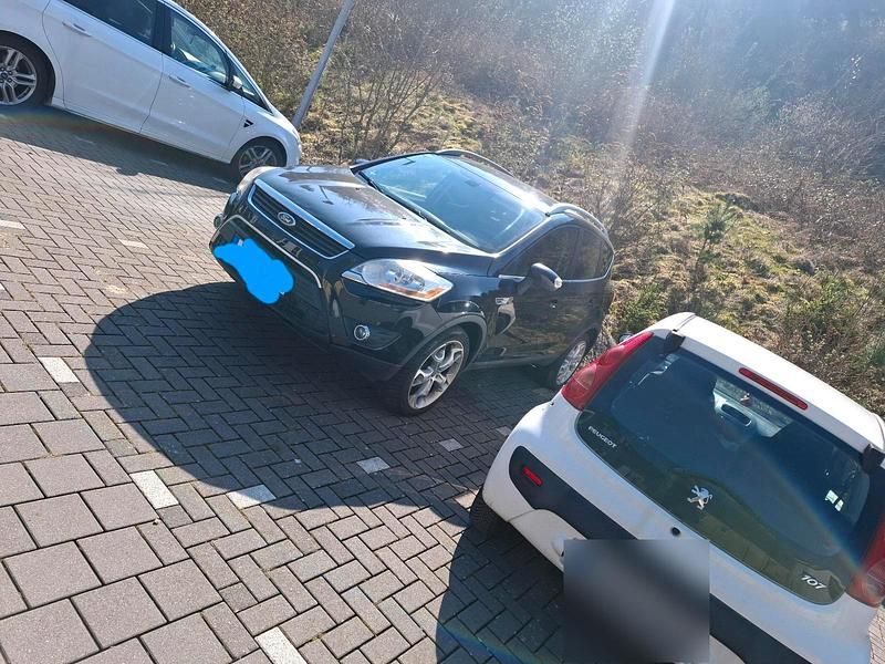 Gebraucht Ford Kuga 163 PS (119 kW) 2012 Schwarz SUV