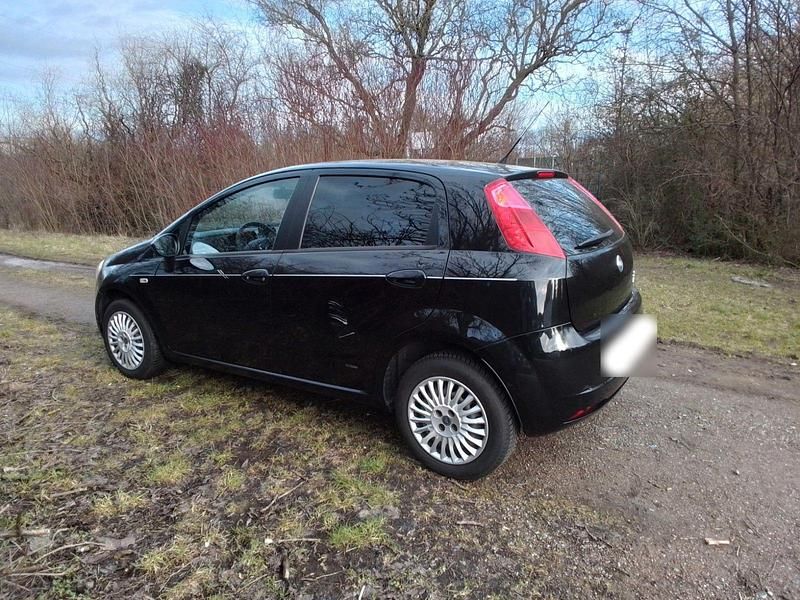 Gebraucht Fiat Punto 65 PS (47 kW) 2008 Schwarz Kleinwagen