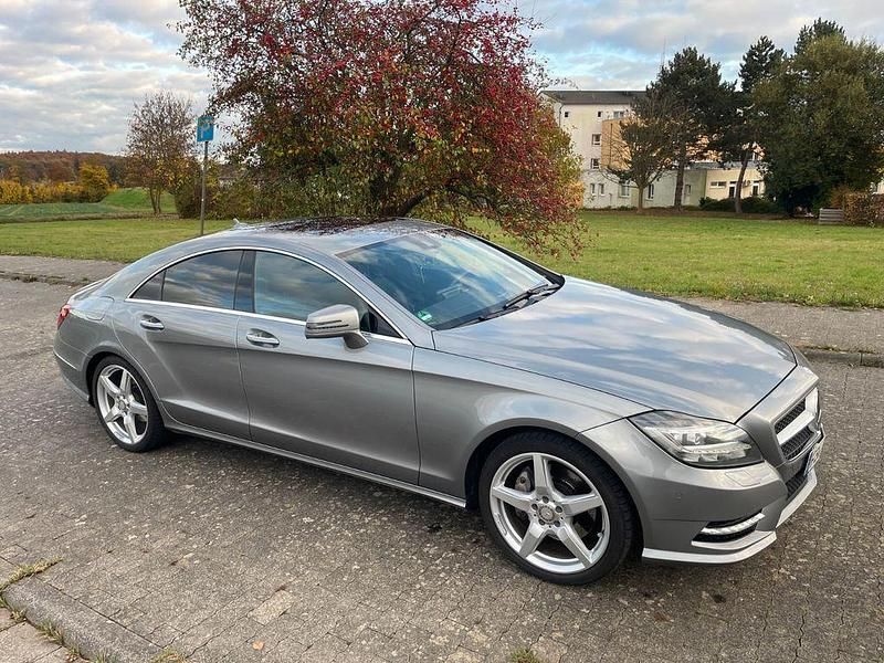 Grau Gebraucht 2012 Mercedes 350 AMG Limousine | 22.100 € (Superpreis) - Bild 1/4